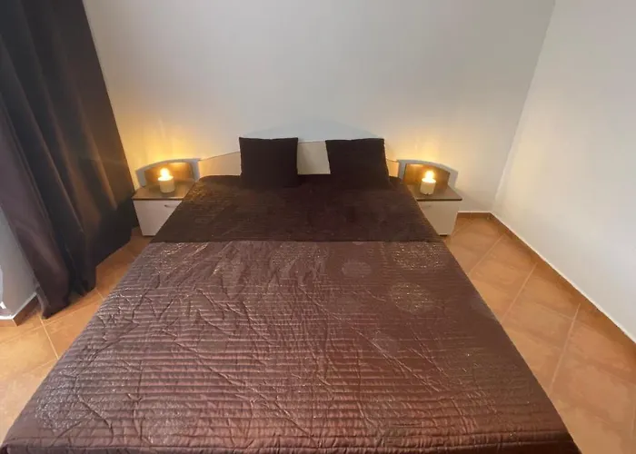 Kalia A16 Private One Bedroom Apartment *